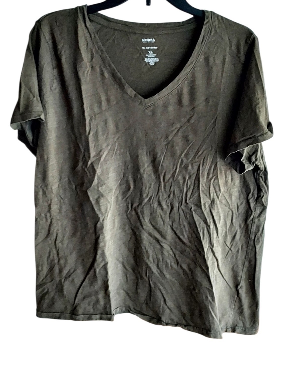 Sonoma  V-Neck Short Sleeve Tee in Olive